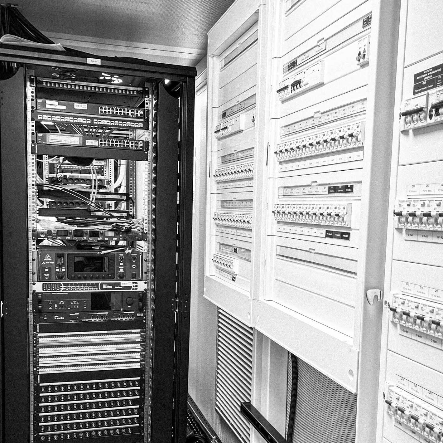 théâtre national de l'Odéon, Paris, conception, éclairage, réseaux scéniques, audiovisuel, switch, spectacle, fibre, coeur, nodal